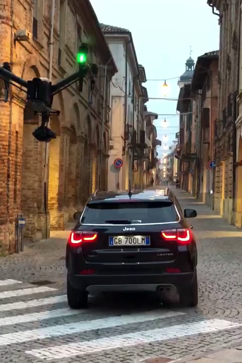 Spot pubblicitario “Uconnect”